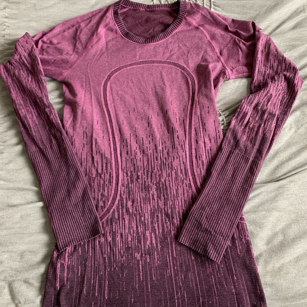 Lululemon swiftly tech long sleeved shirt
